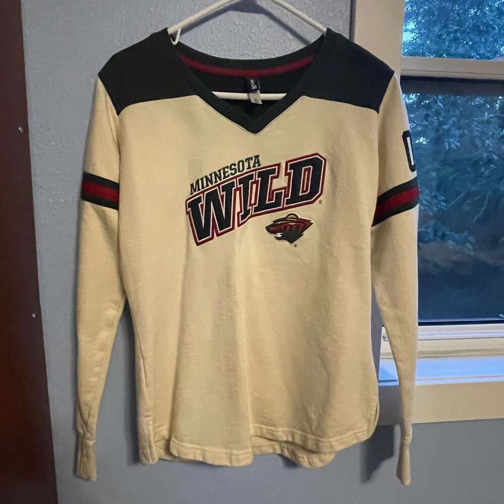 Gear for Sports Minnesota Wild NHL Women's Long Sleeve V-Neck Sweatshirt